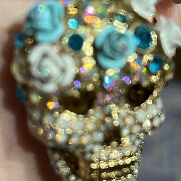💗NIB BETSEY JOHNSON BLING SUGAR SKULL NECKLACE💗 - Picture 16 of 17